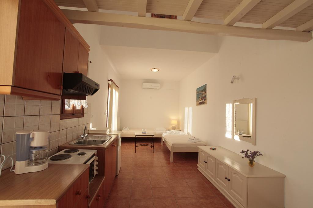 Asterias Apartment Skyros Room photo