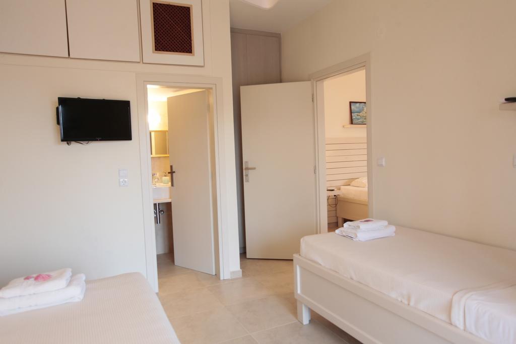 Asterias Apartment Skyros Room photo